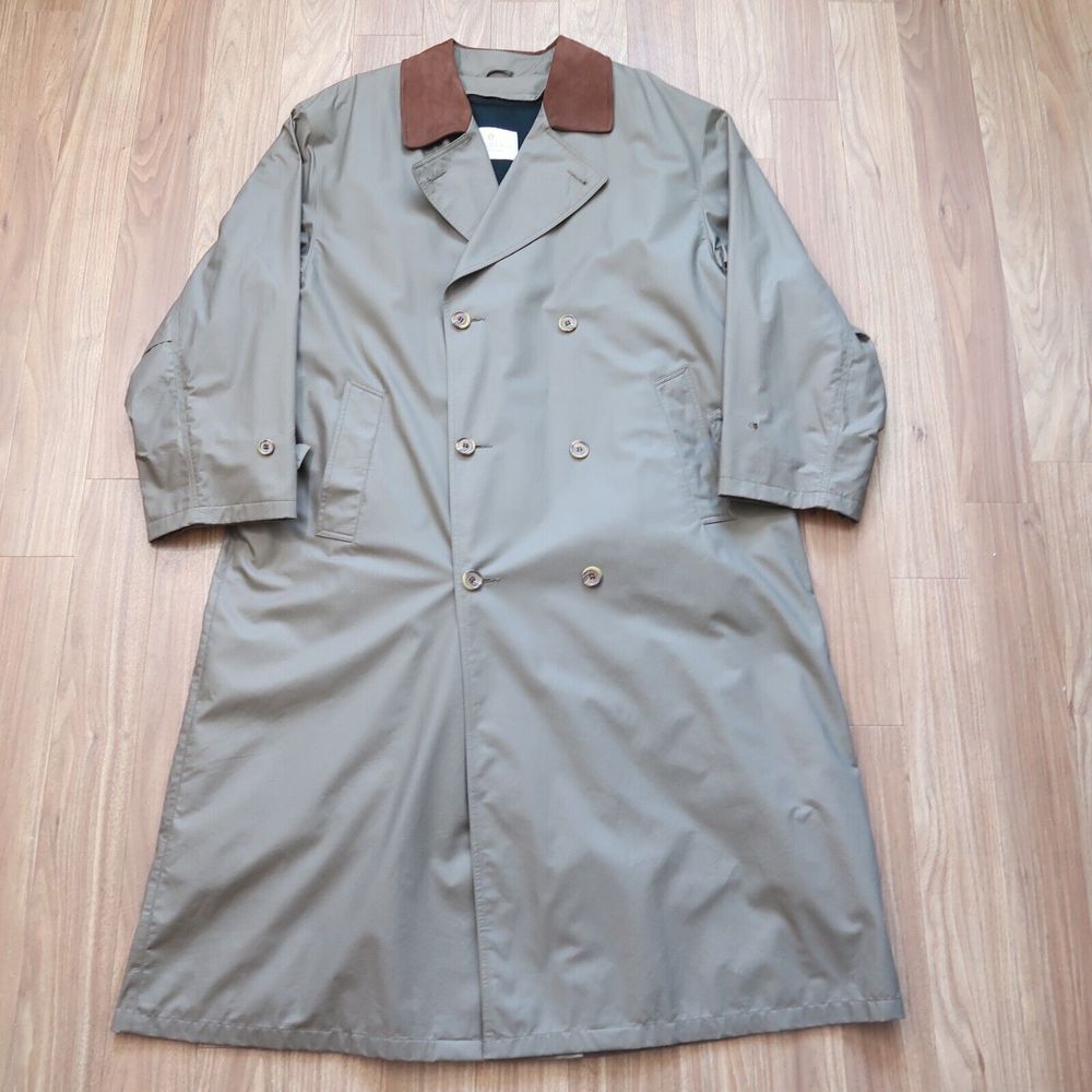 Bill Blass Trench Coat Men's 44L Tan 100% Wool Lining Belted  VTG 1996 USA Made